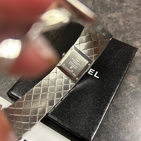 CHANEL Matelassé 15mm (Pre-Owned) with Certificate - Picture 11 of 13